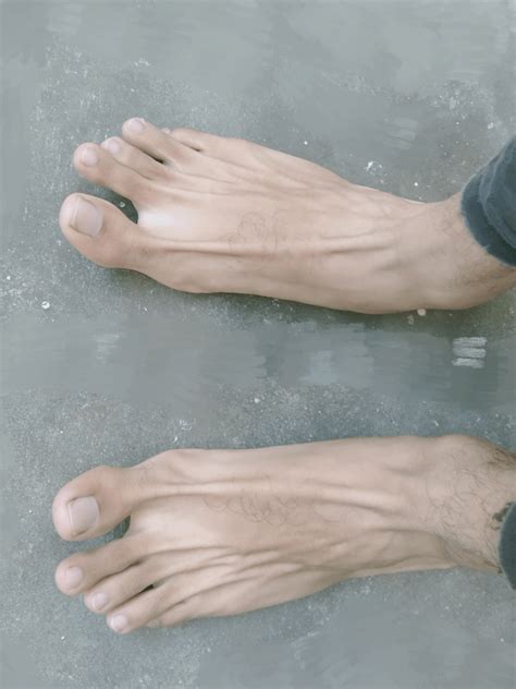 feet worship lick|My First Foot Experience(s) : r/malefeettalk .